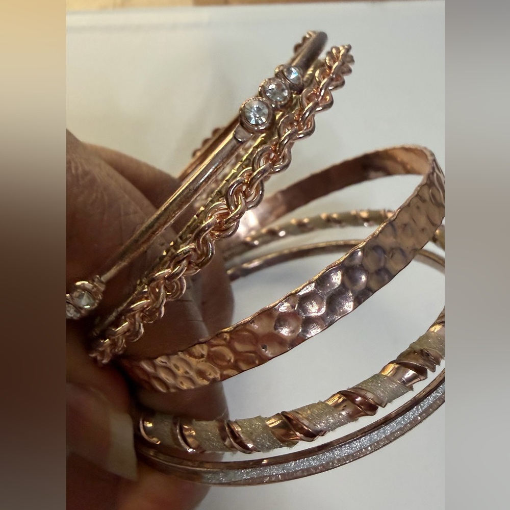 Elegant Rose Gold and Silver Bangle Set - Picture 7 of 10